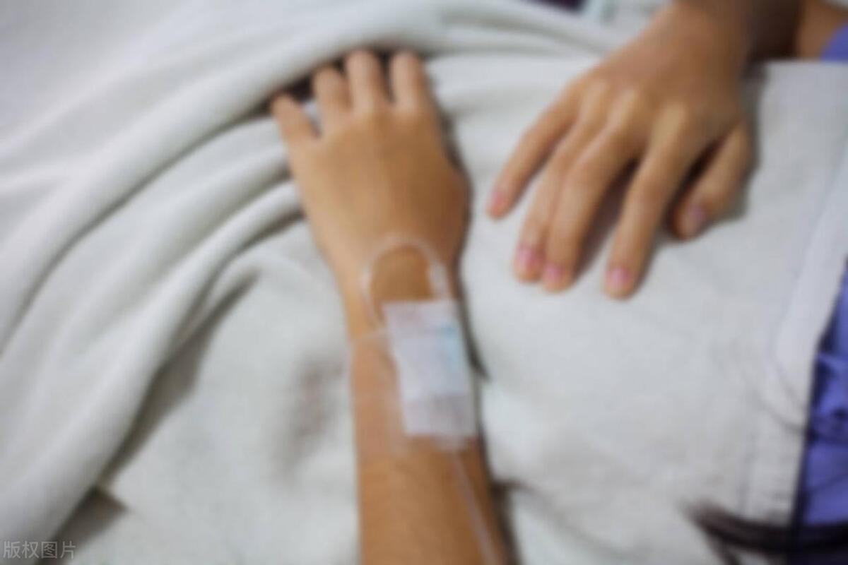 肺癌晚期患者吃药恶心反吐怎么办,肺癌喝中药后恶心是什么情况