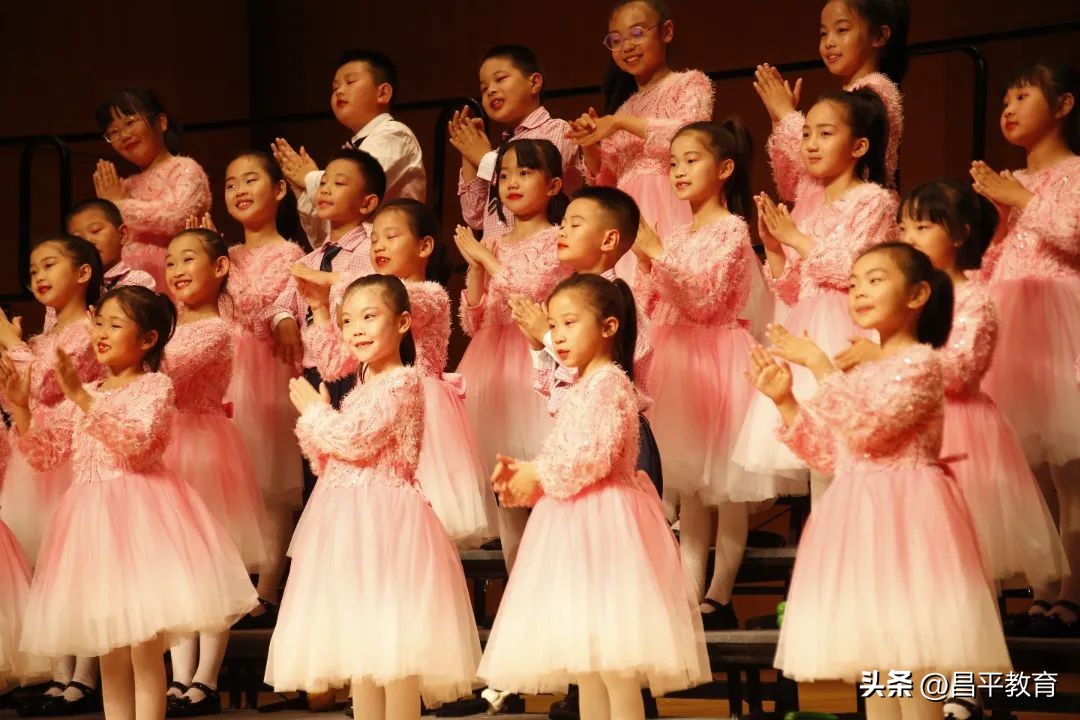 沙河市综合职教中心合唱比赛,沙河学校文艺晚会节目