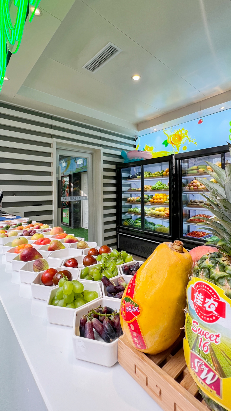 吃喝玩一体的天然温泉酒店,银河天然温泉洗浴和汗蒸