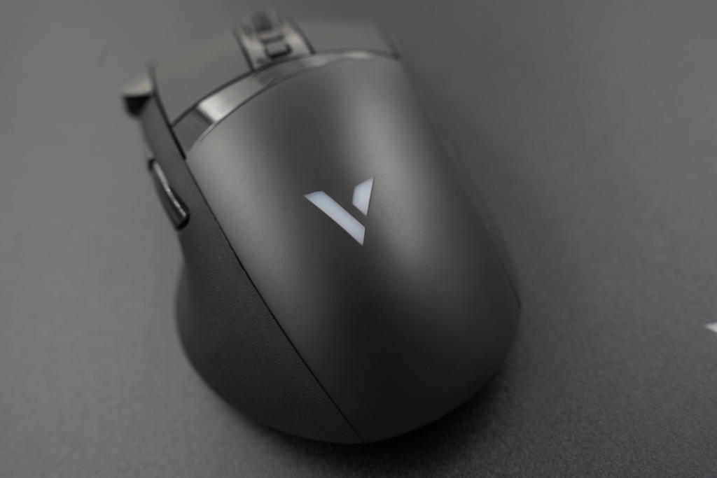 我不允许你没看过！元旦入手一套亮闪闪幻彩鼠垫，你喜欢吗