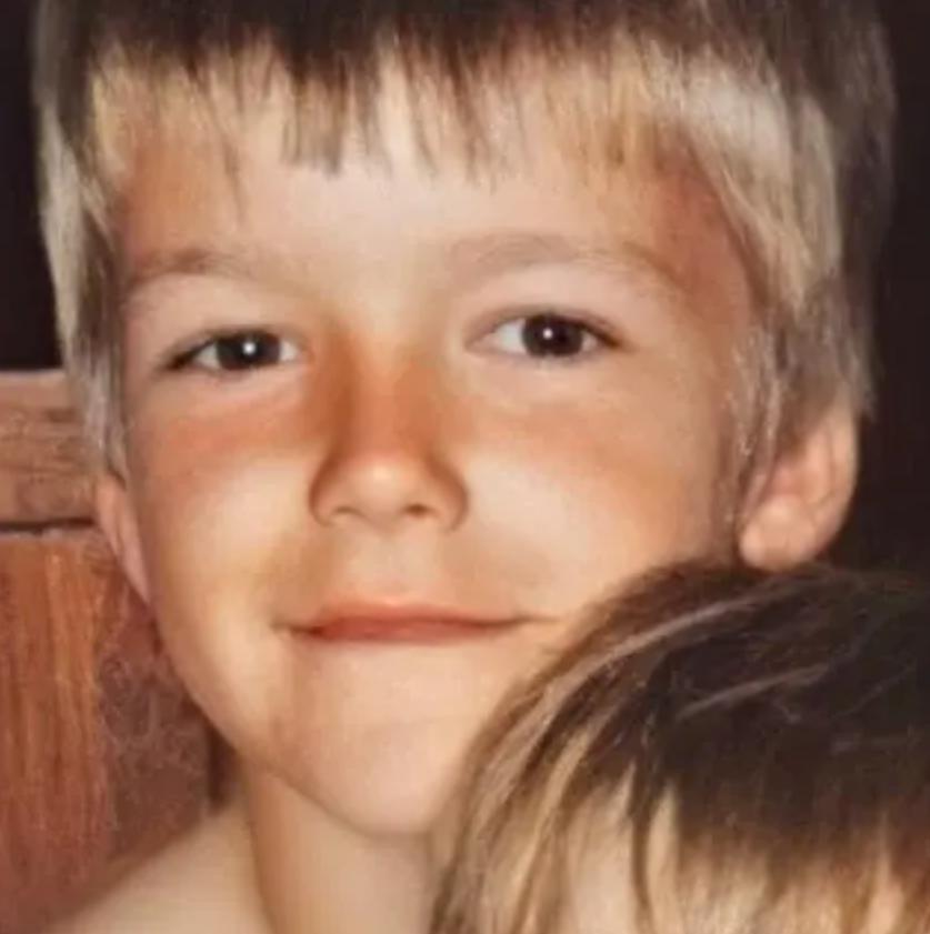 贝克汉姆被颜值耽误,贝克汉姆年轻时和现在的对比