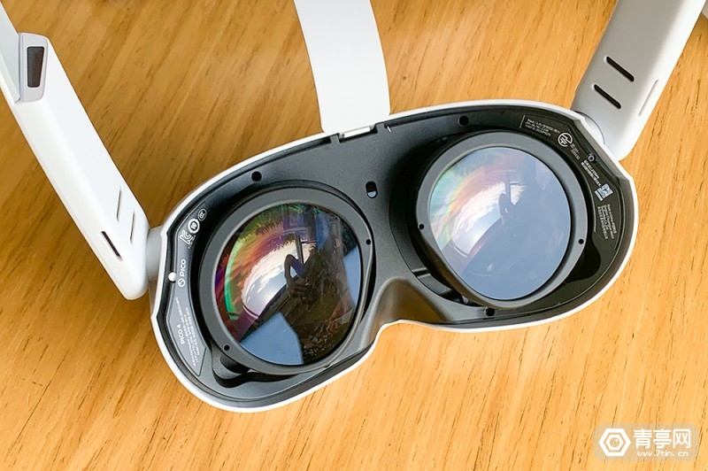 pico4vr一体机,vr眼镜pico4开箱
