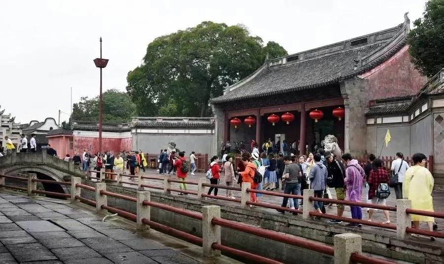 海宁盐官观潮胜地,乾隆故里观潮胜地