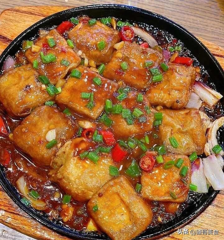 理发师惨遭离婚，转店买车游黄山，放飞自我