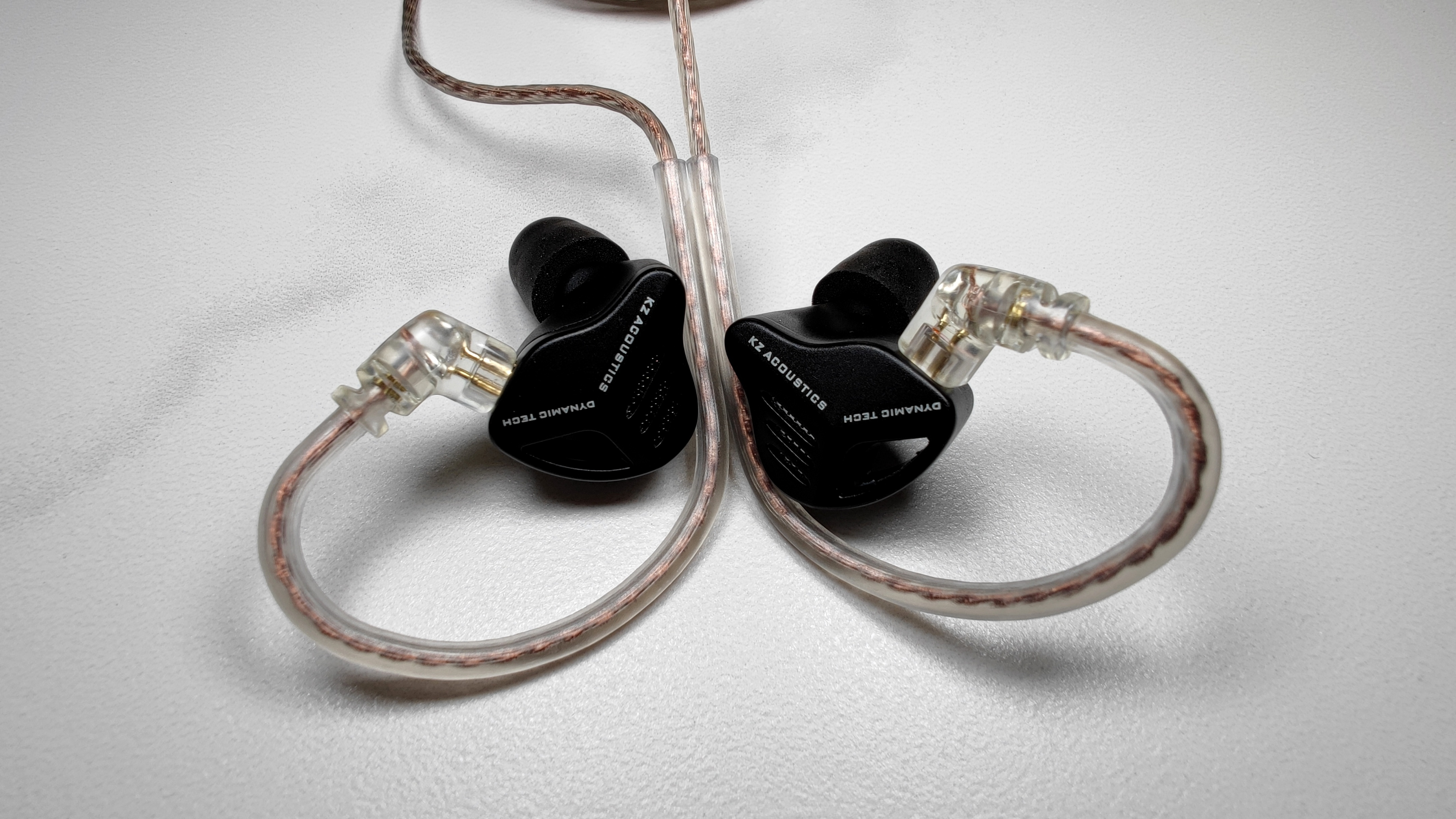 国产耳机kz怎么样,kzzsx12单元圈铁耳机评测