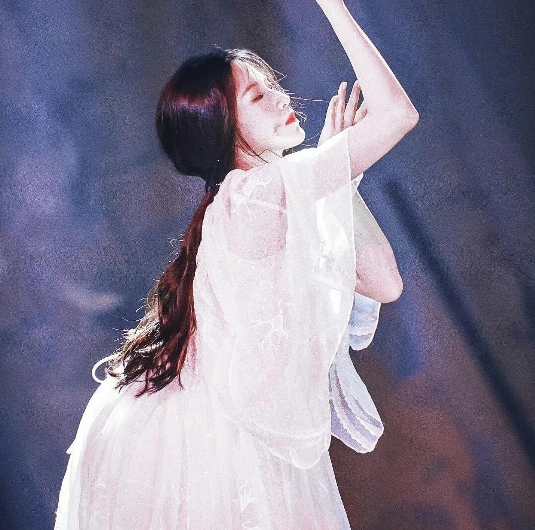 女爱豆头像氛围感,高质量女爱豆头像