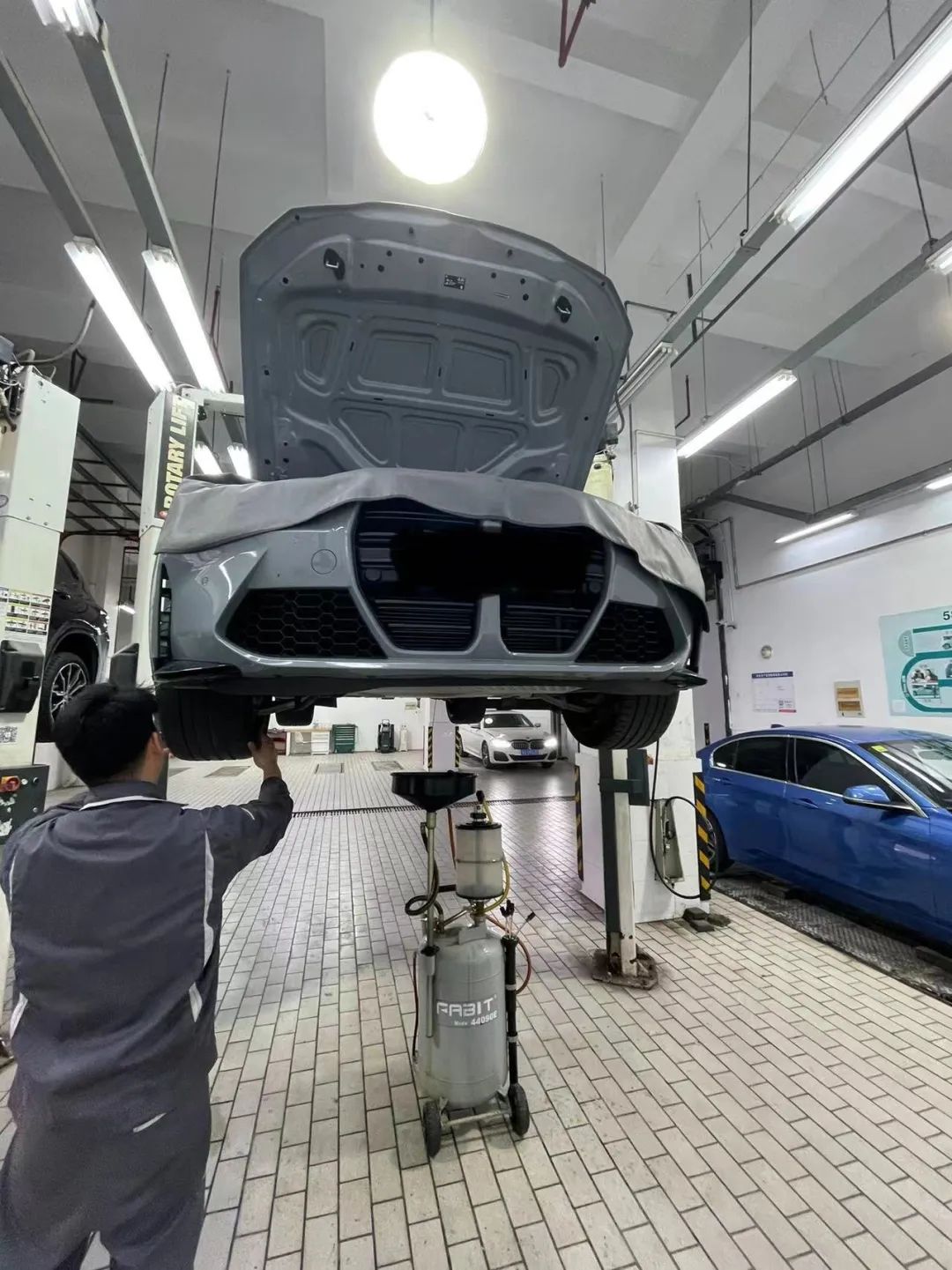 买宝马新x3的理由,宝马x3有必要贴漆吗