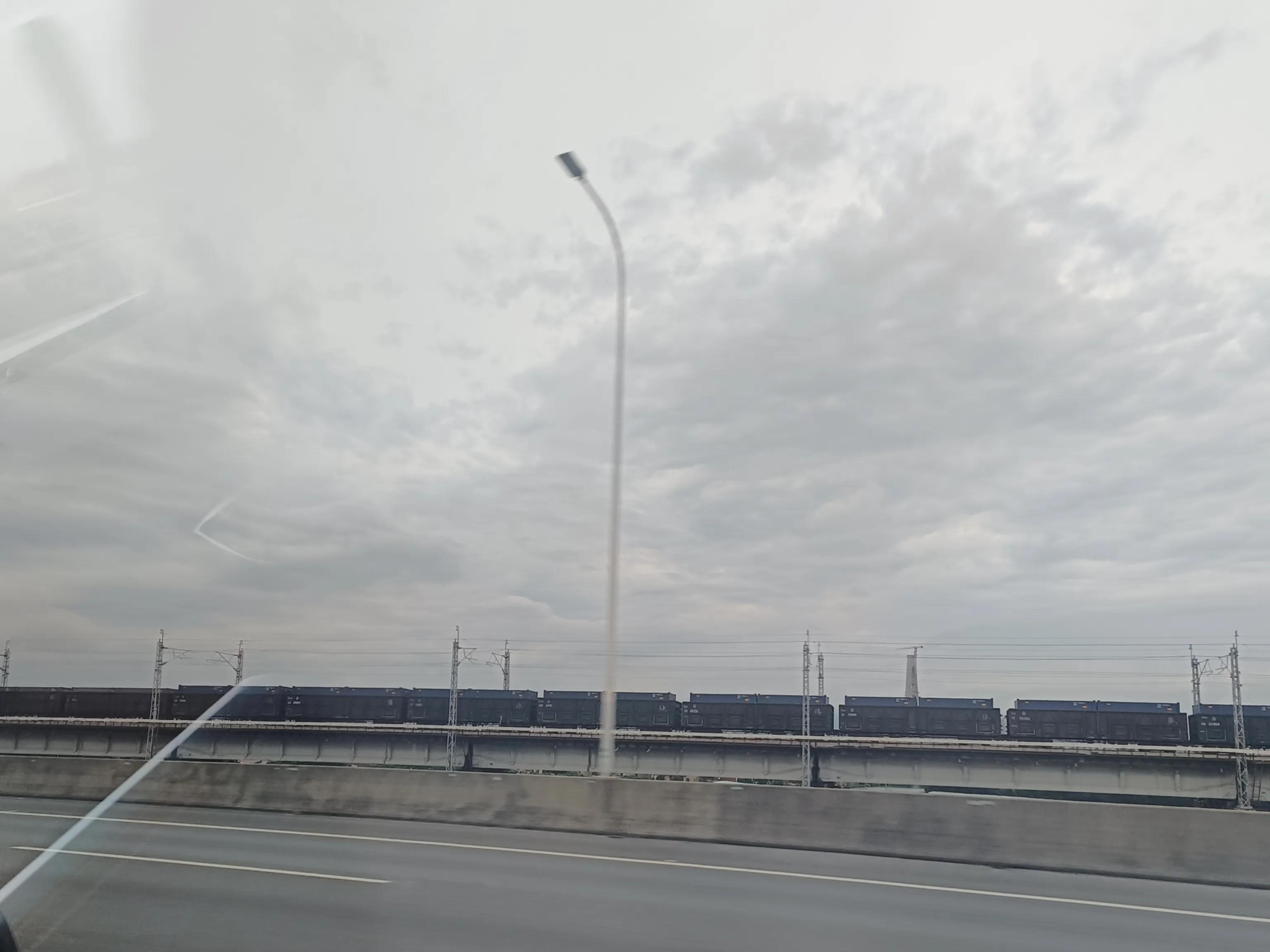 这年头还有谁买燃油车,这年头还有谁买油车