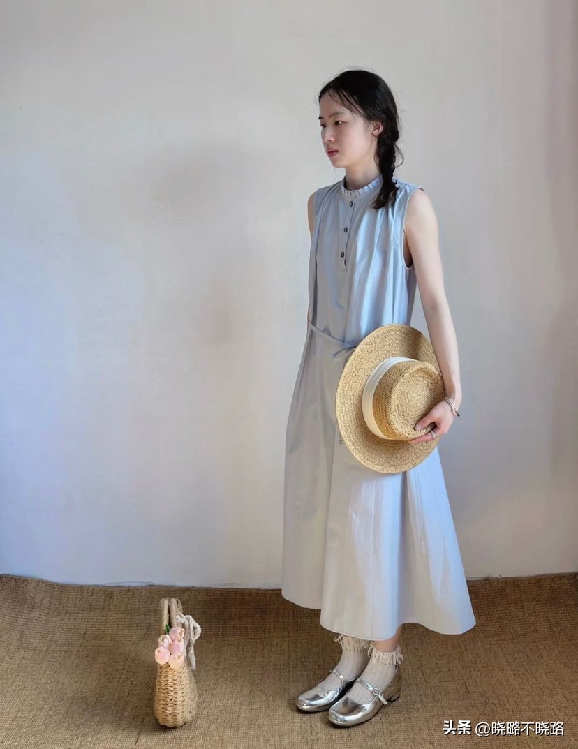 今年夏季流行的高帮休闲镂空鞋,2021早秋款时尚潮流百搭休闲鞋