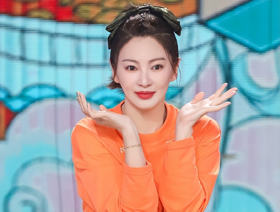 张雨绮怎么跟以前长得不一样了,张雨绮还是活成了她最喜欢的样子