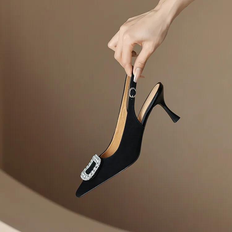 一款女人味十足的夏季高跟鞋,夏季女人味细跟高跟鞋