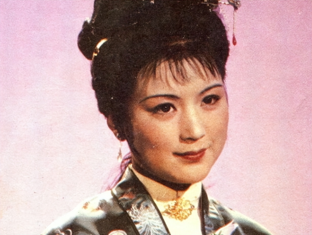 红楼梦中曹雪芹的隐藏细节,红楼梦曹雪芹的一语成谶