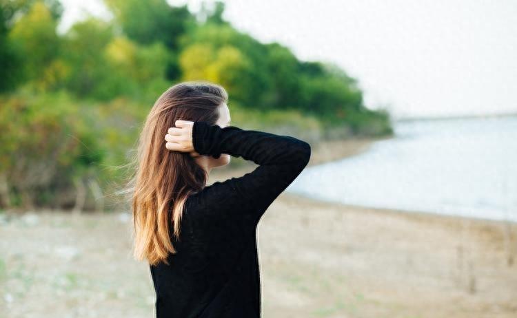 男子强奸养狗的女主人致其怀孕后，获刑六年！