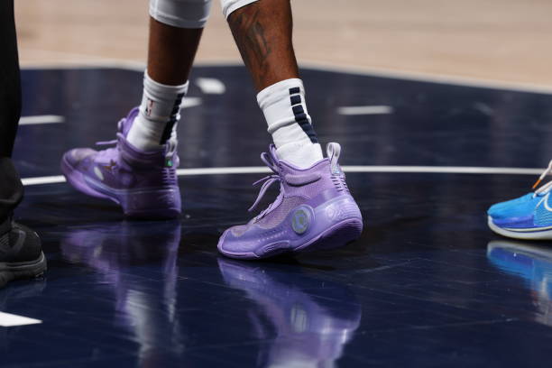 威少最新上脚球鞋 (威少战靴有哪些)