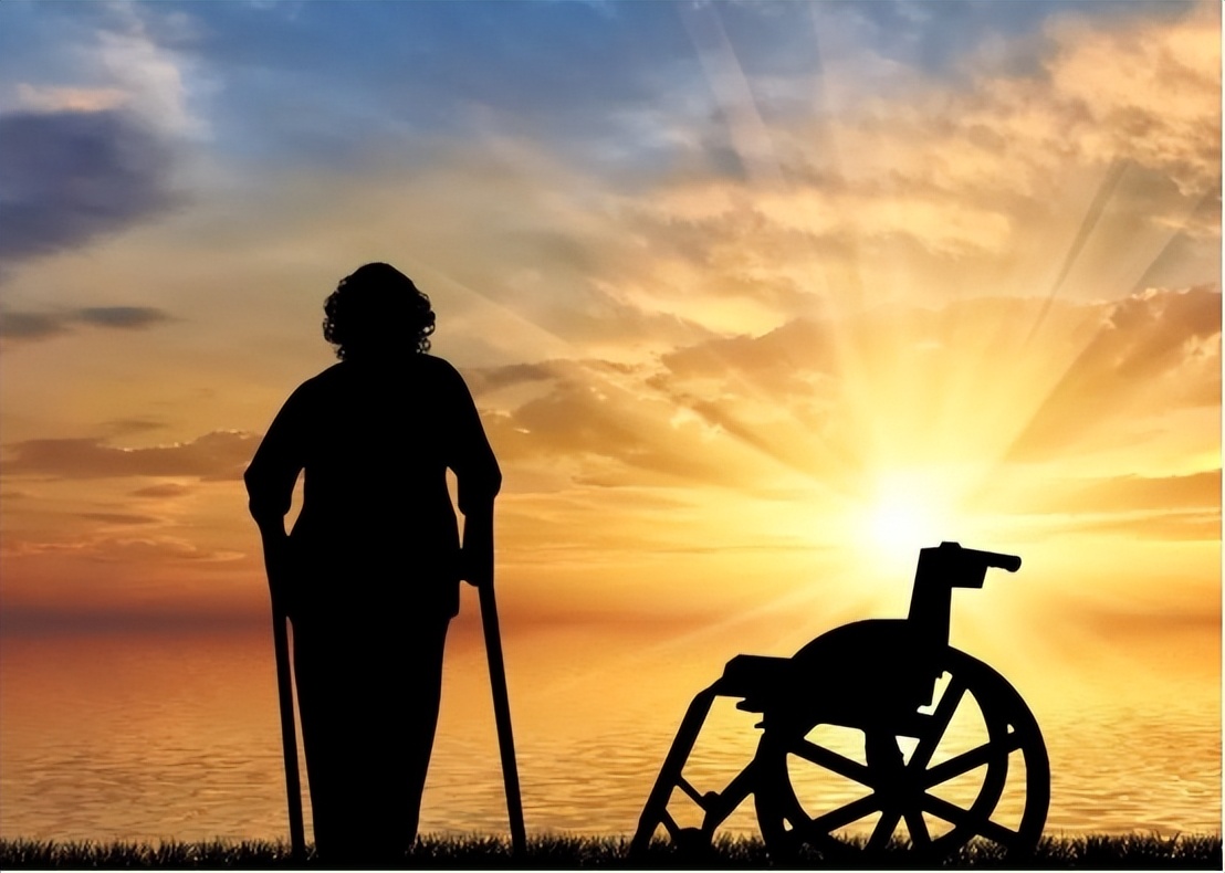 90岁老人去世前有什么征兆,老人即将去世眼睛征兆是什么样的