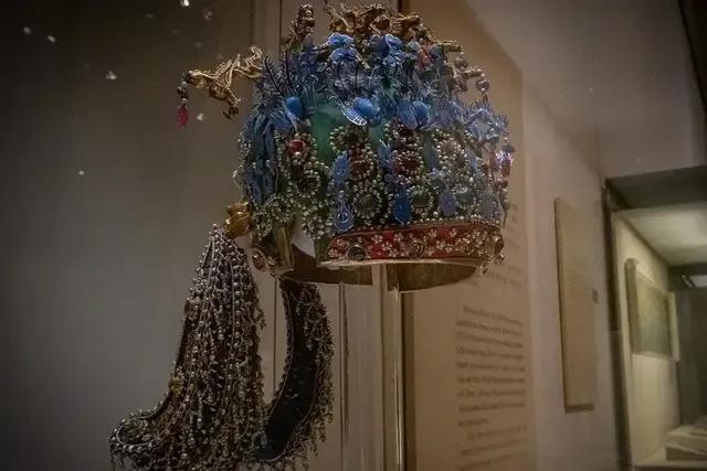 明孝端皇后凤冠出土,孝端皇后的凤冠下会有什么故事呢