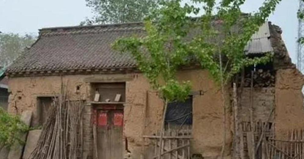 湖南新闻9岁女孩被人贩子拐走,17岁少女被拐后反把人贩子卖了