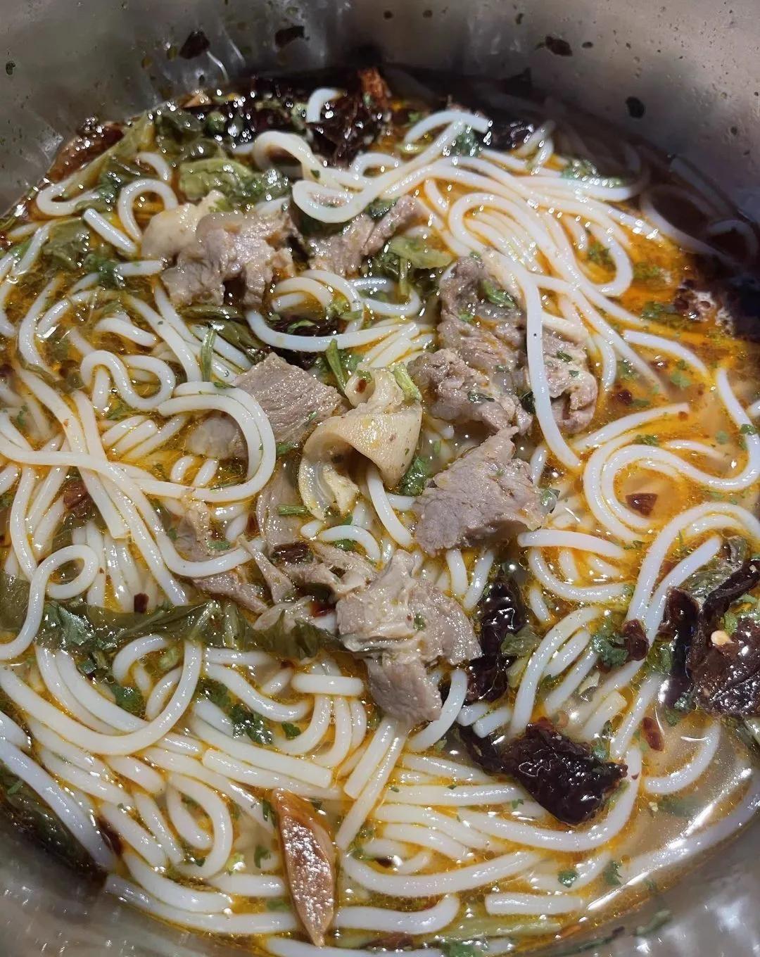 你们家乡的美食有哪些呢,你家乡有什么让你朝思暮想的美食
