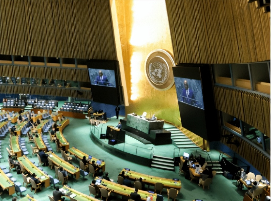 联合国预测，印度一数据超中国，德媒漫画解读精辟，印网友不干了