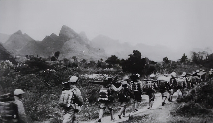 密令：惯匪唐汉云狡诈嗜杀，如难活捉，可就地正法；最后母女立功