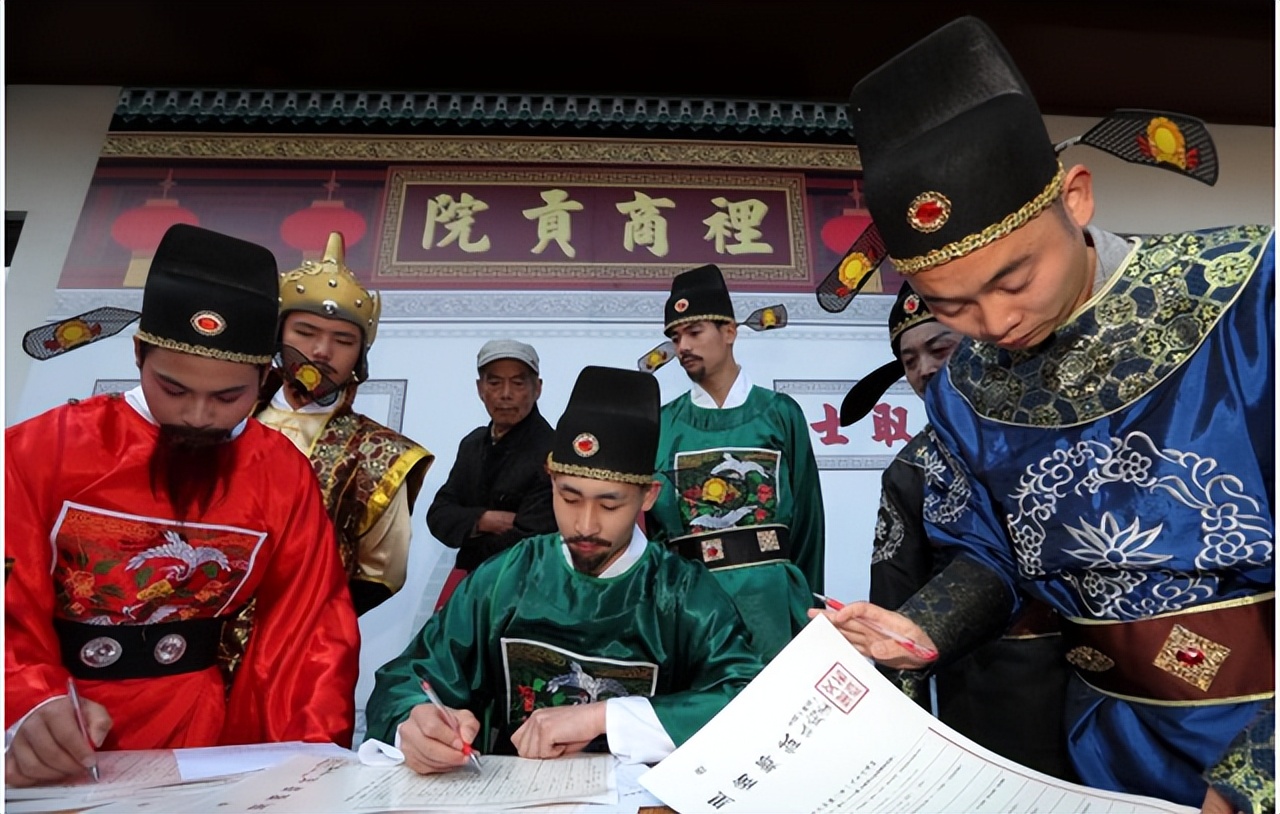 民间故事传说秀才进京赶考,民间故事传说金榜题名