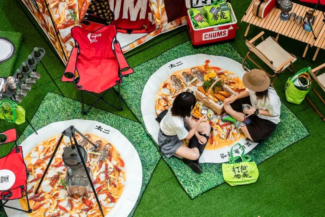 跨界品牌合作经典案例,经典品牌跨界开店