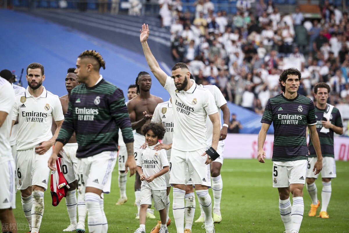 本泽马加盟吉达联合合约条件,沙媒本泽马