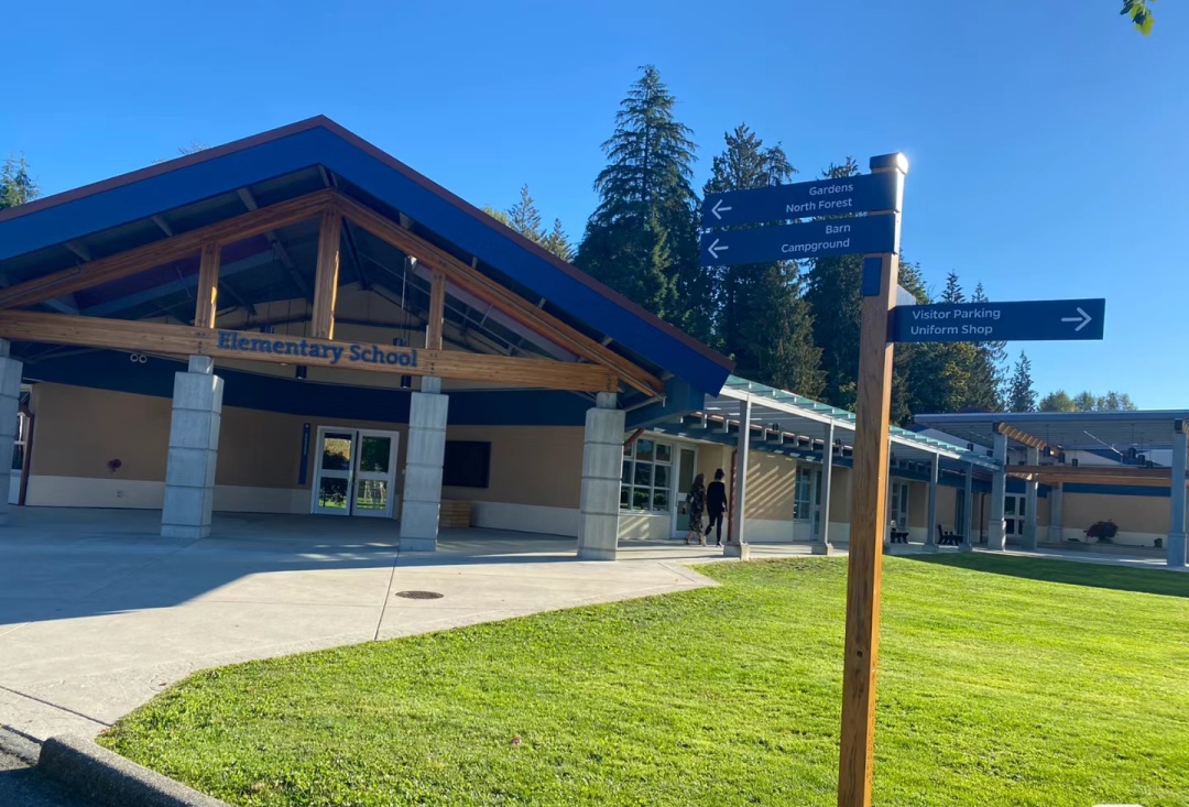 85后Lisa在加拿大：和老公打拼10年，生3娃买3套房，送两娃上私校