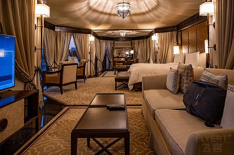 哈伊马角利兹卡尔顿,哈伊马角沙漠丽思卡尔顿酒店