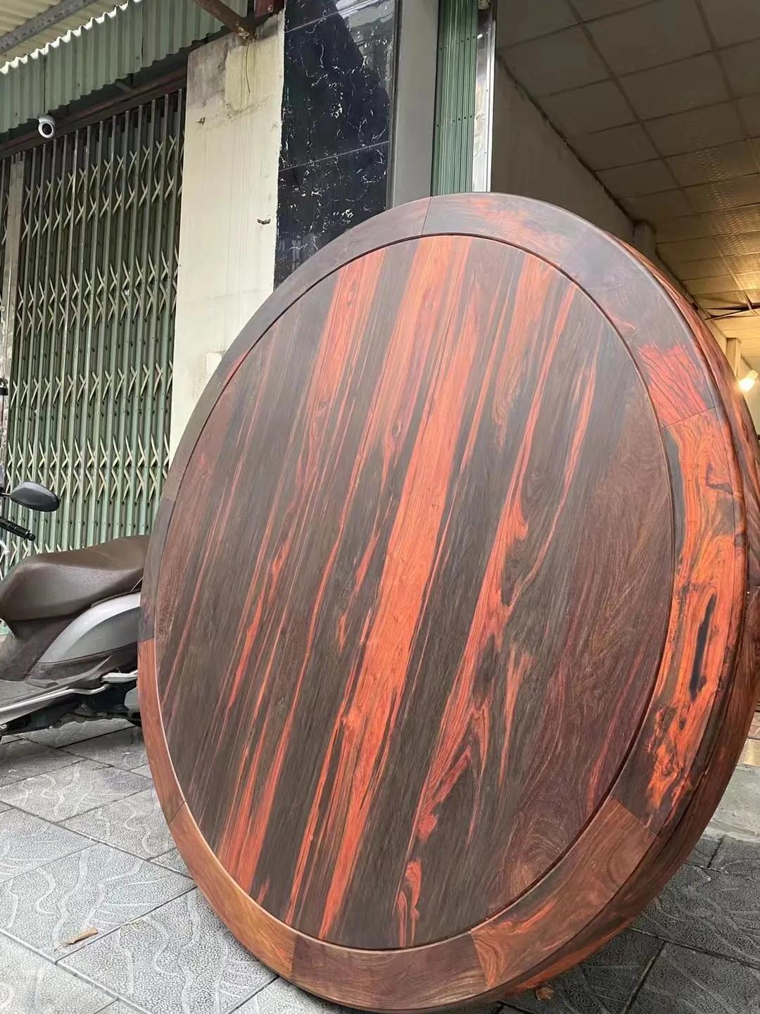 黑飘红属于大红酸枝的顶级吗,大红酸枝开料定制餐桌