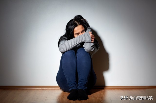 在女儿家看管外孙,在女儿家带小外孙五六年了