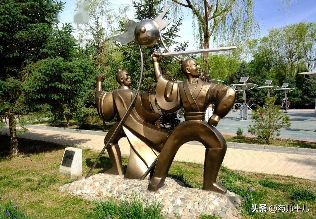 最美嘉峪关城市雕塑都在这里,嘉峪关景区拍照互动性雕塑