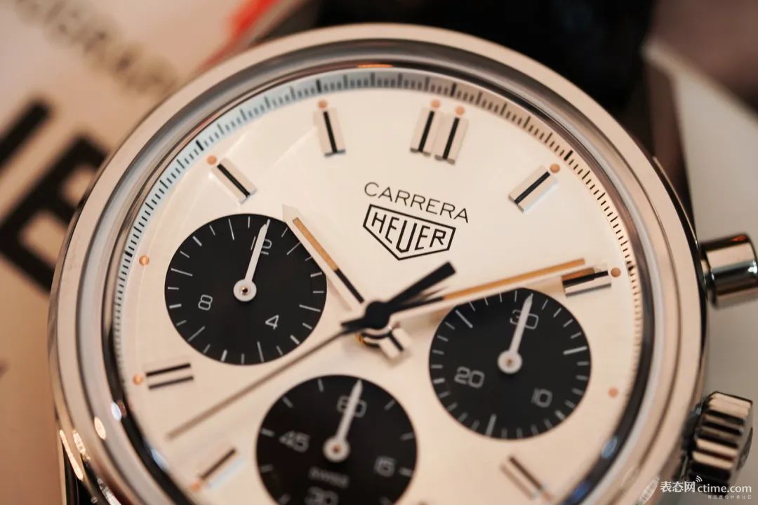 预算五万能买到最高档的表,5万元左右买表这几款值得一看