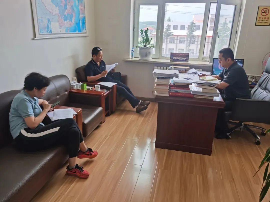 全力推进老年人疫苗接种工作 (各镇全力推进疫苗接种工作)