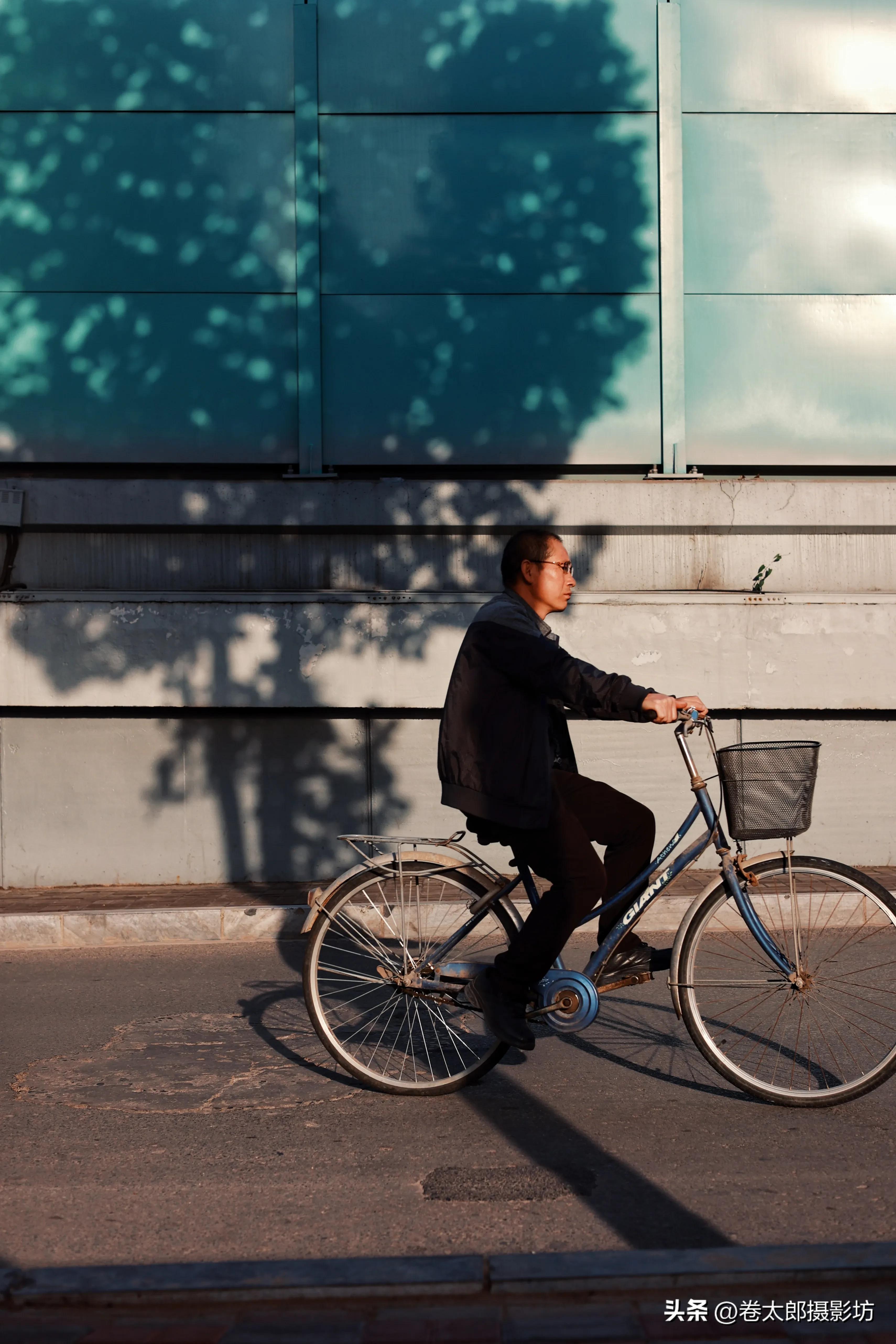 rf50f1.8小痰盂是多少mm的,rf50mmf1.8是小痰盂吗