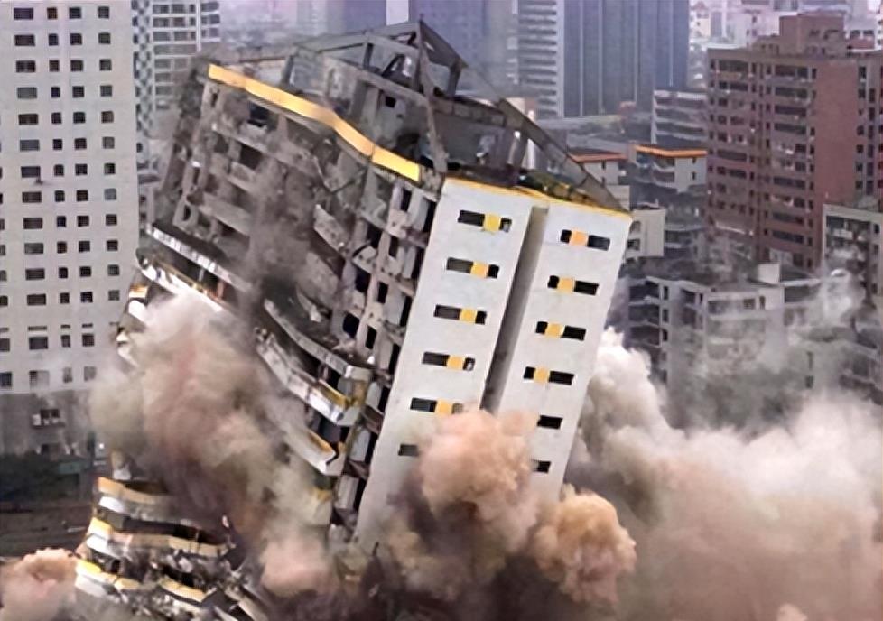 印度最快建楼速度,印度48小时建成大楼视频