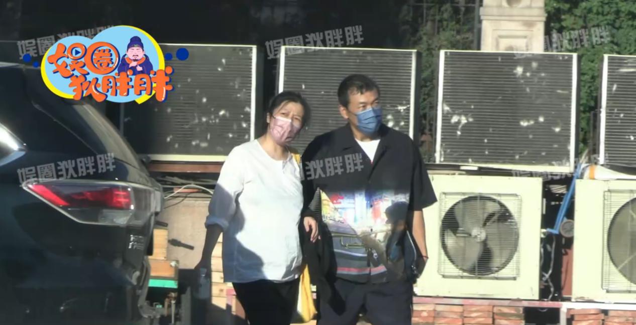 廖凡和妻子罕见同框照片,廖凡夫妇秀恩爱