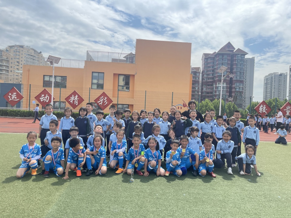 崂山区特色足球学校联赛,新区第五届中小学校园足球比赛