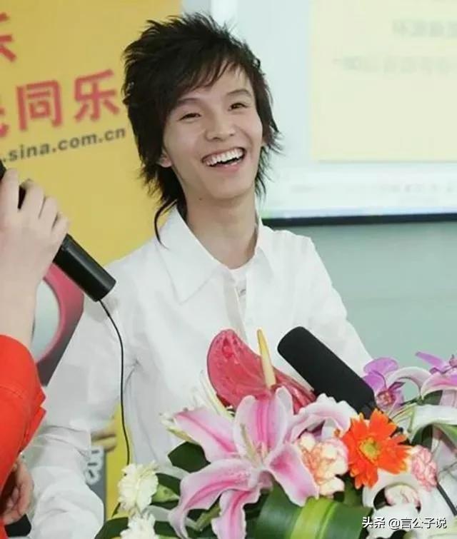 9位瘦成纸片人的男星,骨瘦如柴的皮包骨男明星