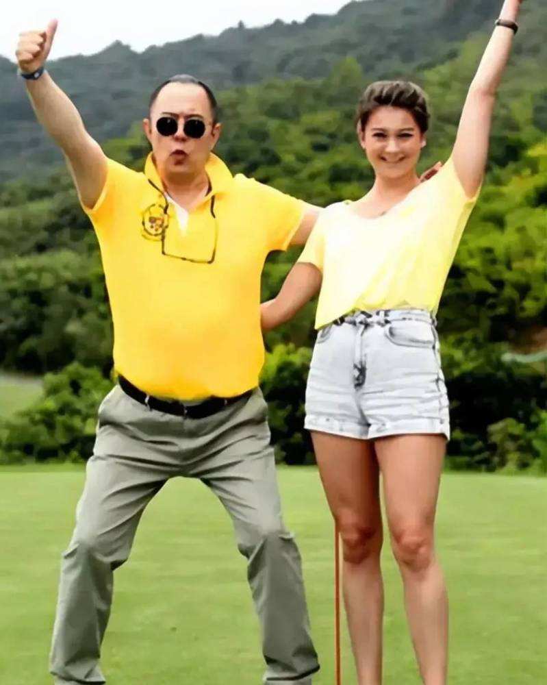 张铁林在英国靠什么生活,英国人张铁林现状