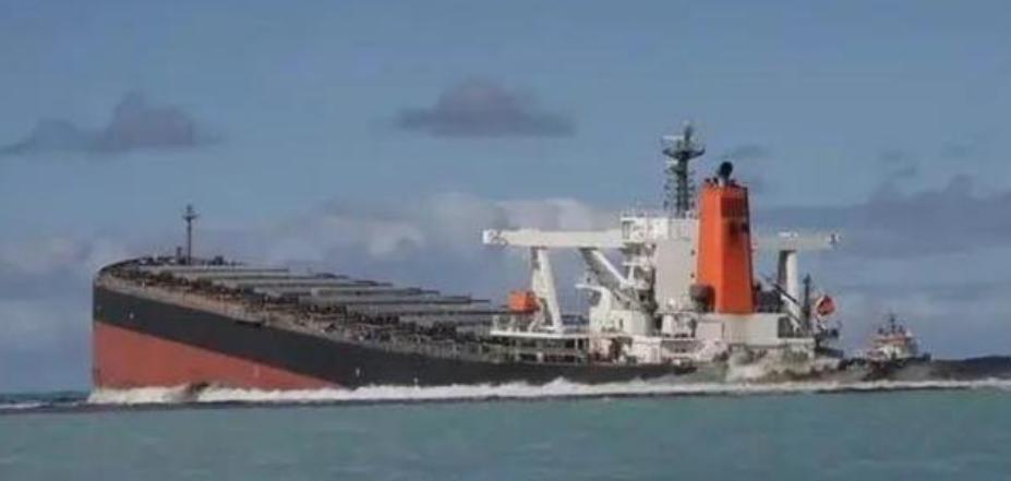 1963年，我国第一艘万吨巨轮赴日途中沉没，周总理：严查到底