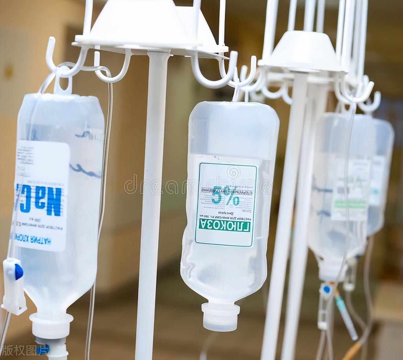 老年人打吊针补充能量,老年人打疏通血管针一年两次好吗