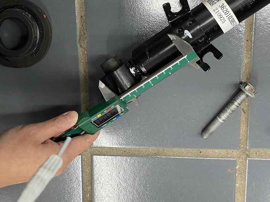 全赛道定制性能飙升低趴战斗钢炮“豹力变装”