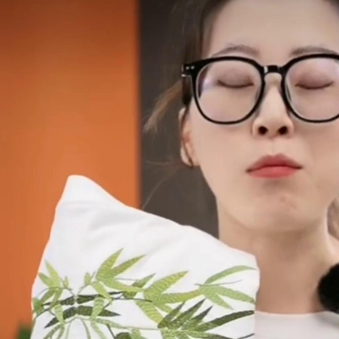 情侣刺绣t恤,情侣唇印刺绣短袖t恤