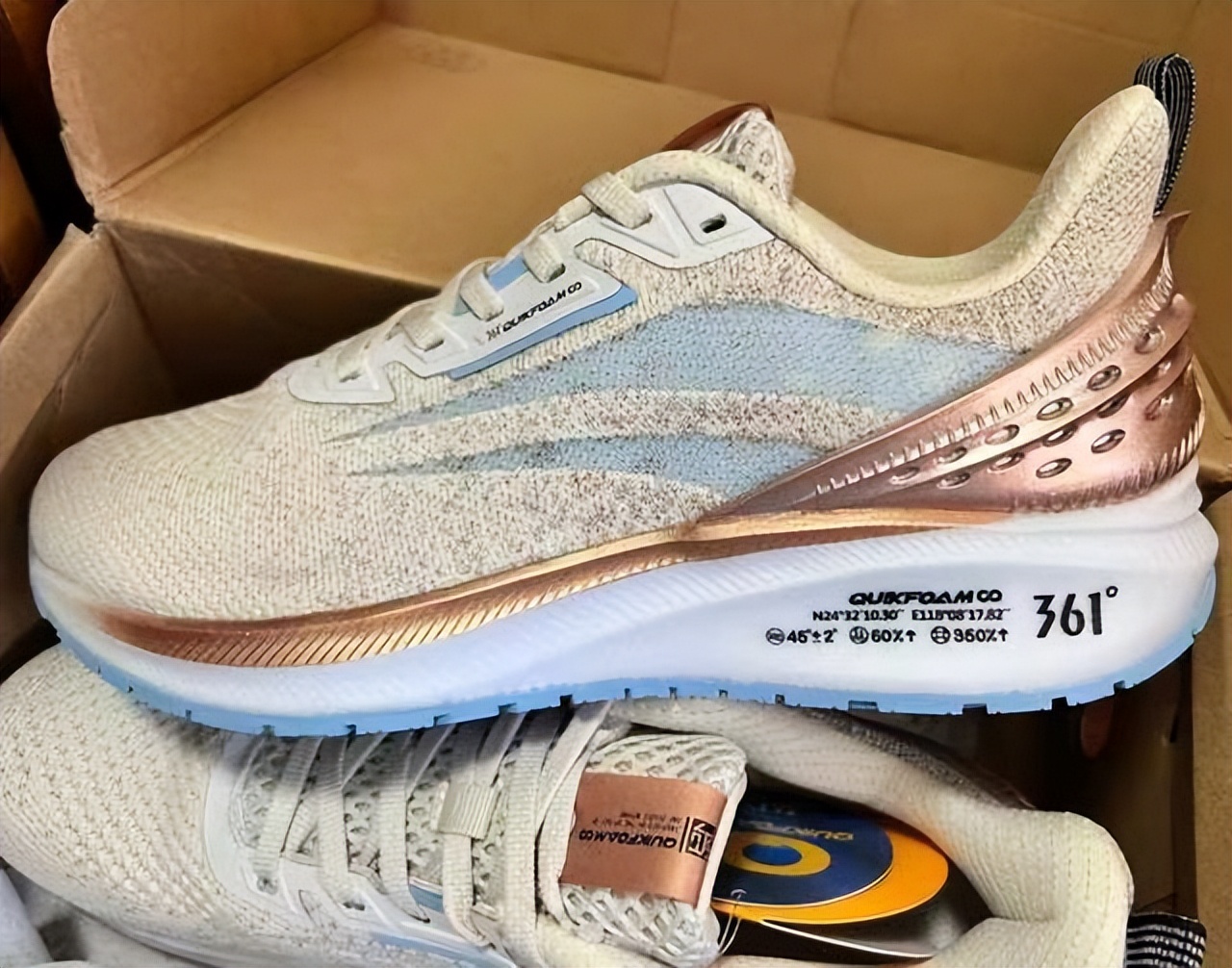 李宁夏日跑鞋 (300左右夏日跑鞋)