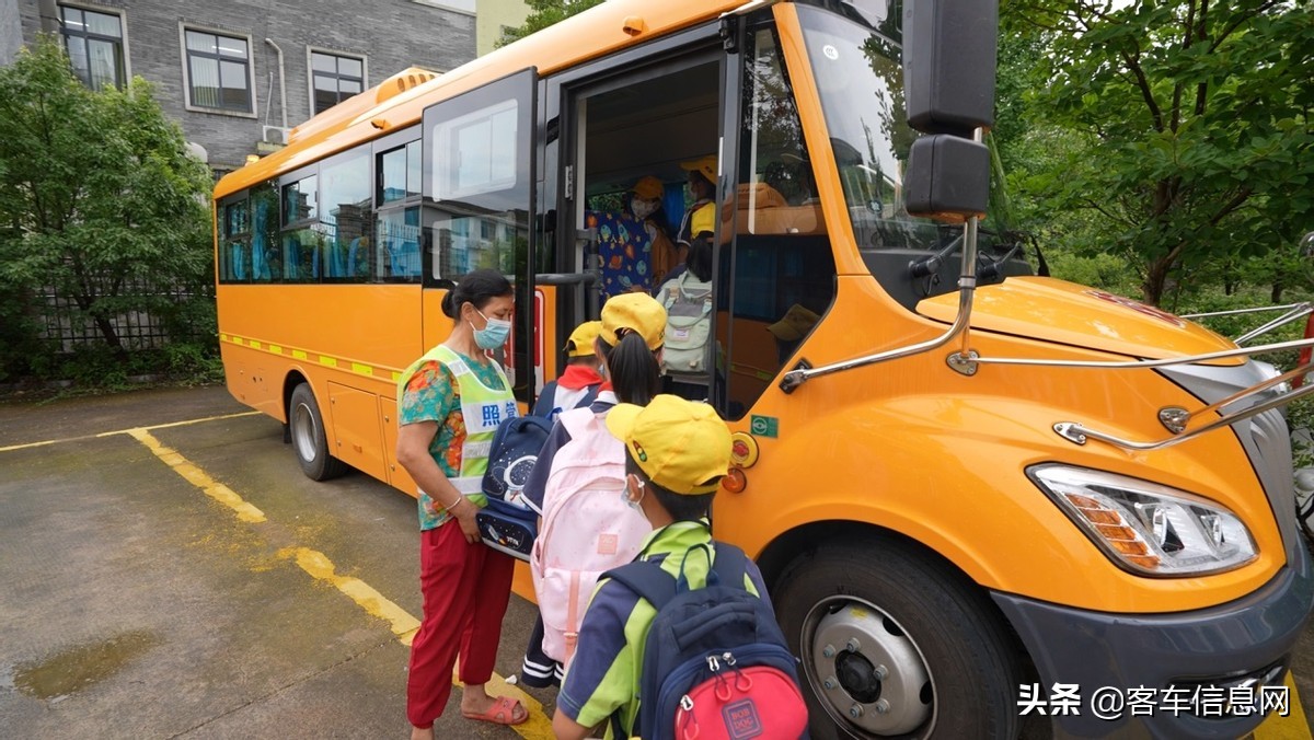 一切为了孩子我们共同努力,一切为了孩子倍感荣幸