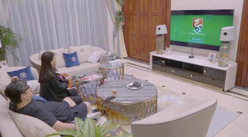 炫富一姐李湘：早餐花7000元，富养女儿惹争议，被王岳伦戴绿帽