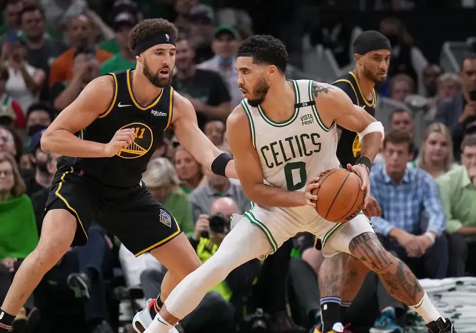 勇士vs凯尔特人g3数据统计,勇士对凯尔特人g3汤普森25分集锦