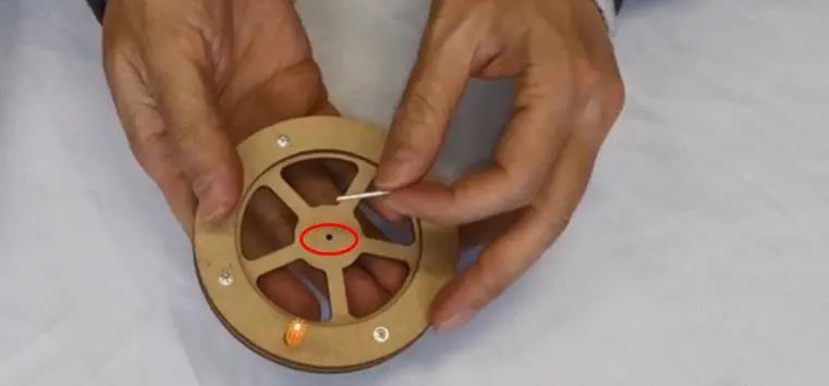 科学小制作发电灯,手工制作磁铁发电节能灯