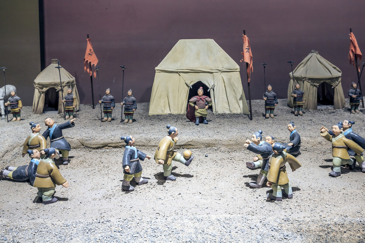 蹴鞠是怎么没落的,古代的足球叫蹴鞠